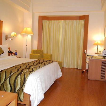 Ambrosia Sarovar Portico Haridwār Eksteriør billede