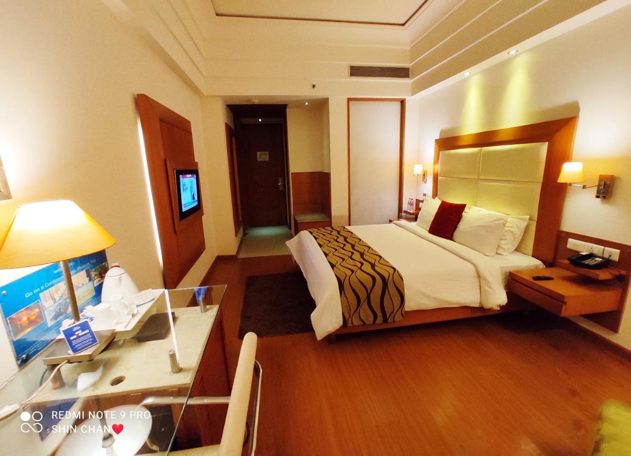 Ambrosia Sarovar Portico Haridwār Eksteriør billede