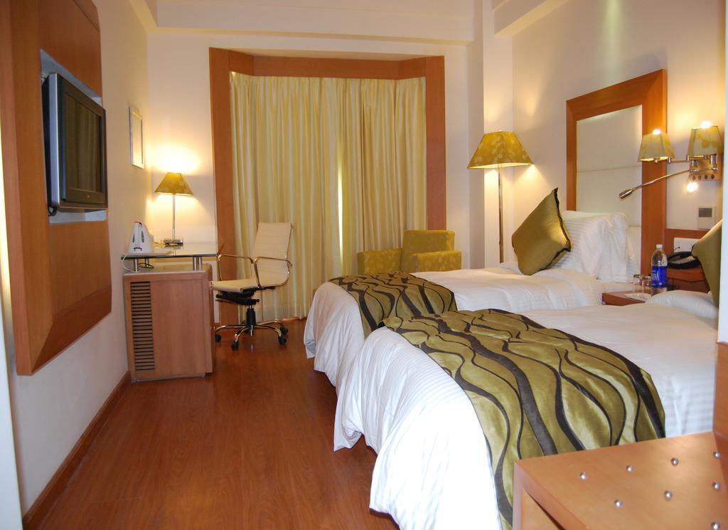 Ambrosia Sarovar Portico Haridwār Eksteriør billede